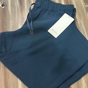Lululemon on the fly crop pants
